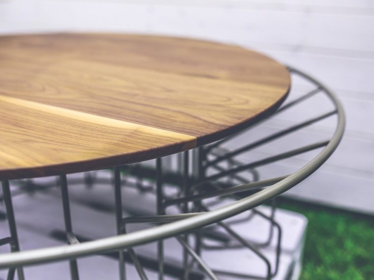 choisir une table extérieure ronde pour votre jardin